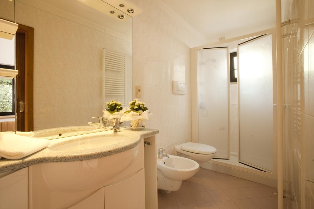 Hotel Residence Rely Brenzone Extérieur photo