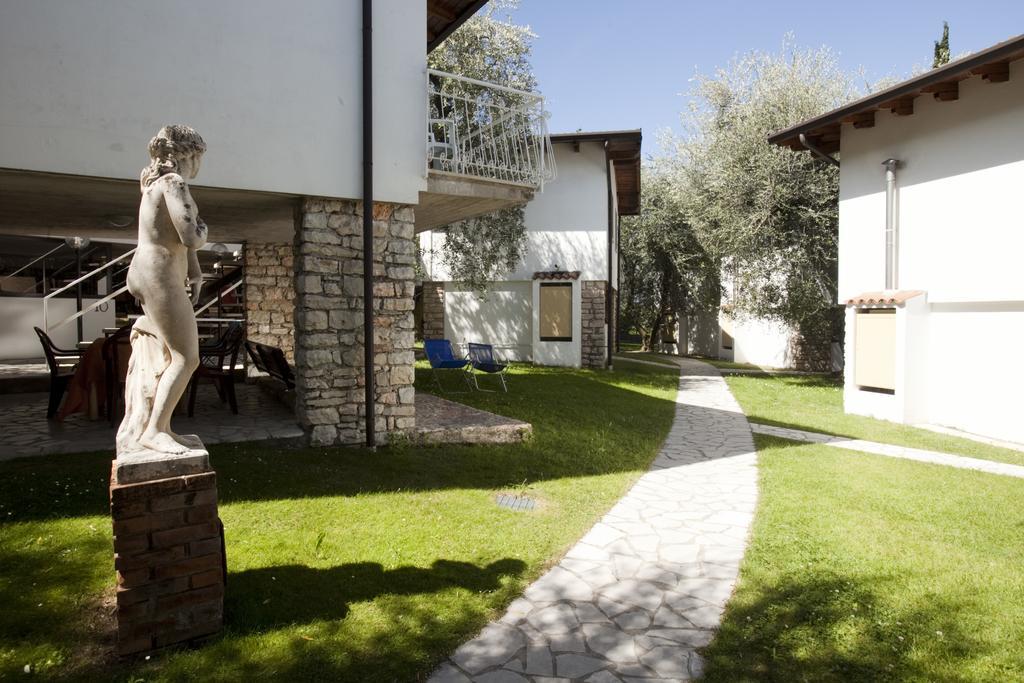 Hotel Residence Rely Brenzone Extérieur photo