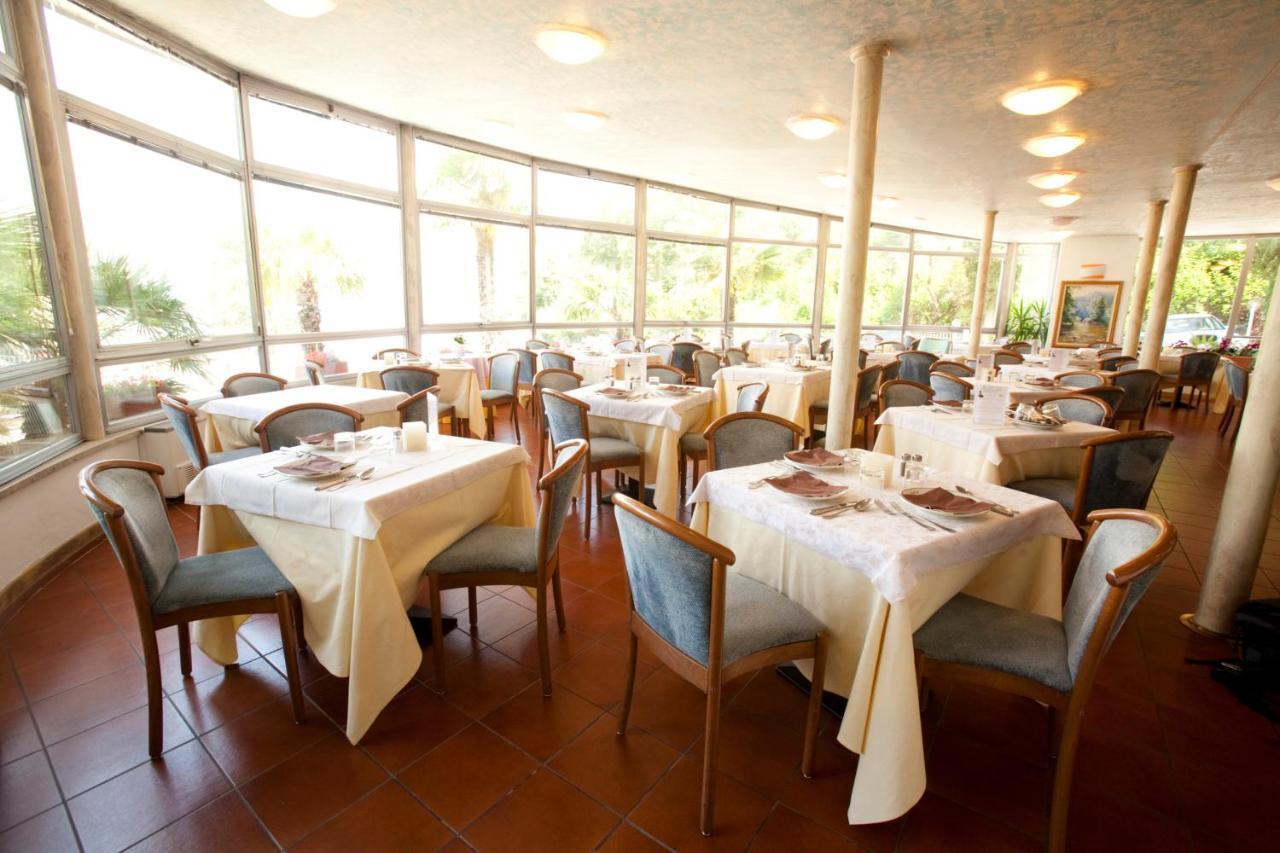 Hotel Residence Rely Brenzone Extérieur photo