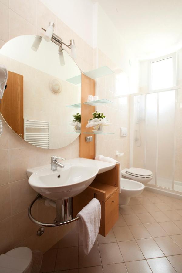 Hotel Residence Rely Brenzone Chambre photo
