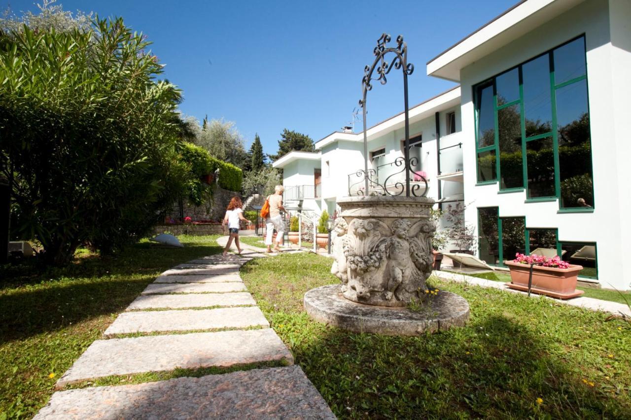 Hotel Residence Rely Brenzone Extérieur photo